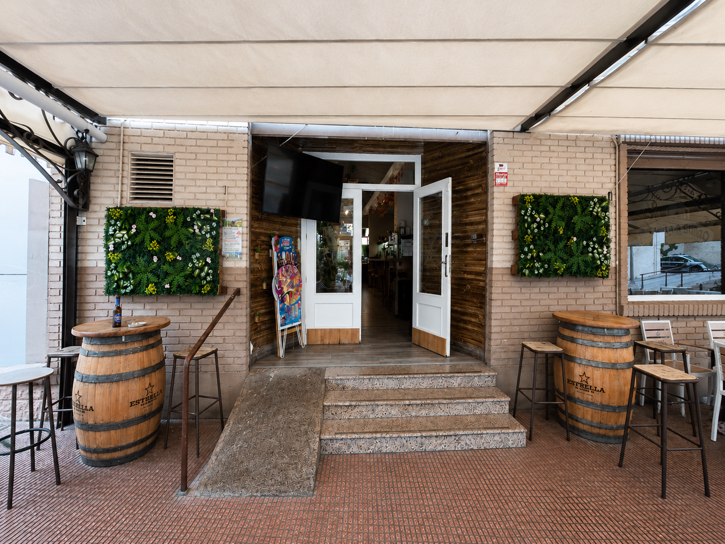 Puerta de acceso a la terraza exterior